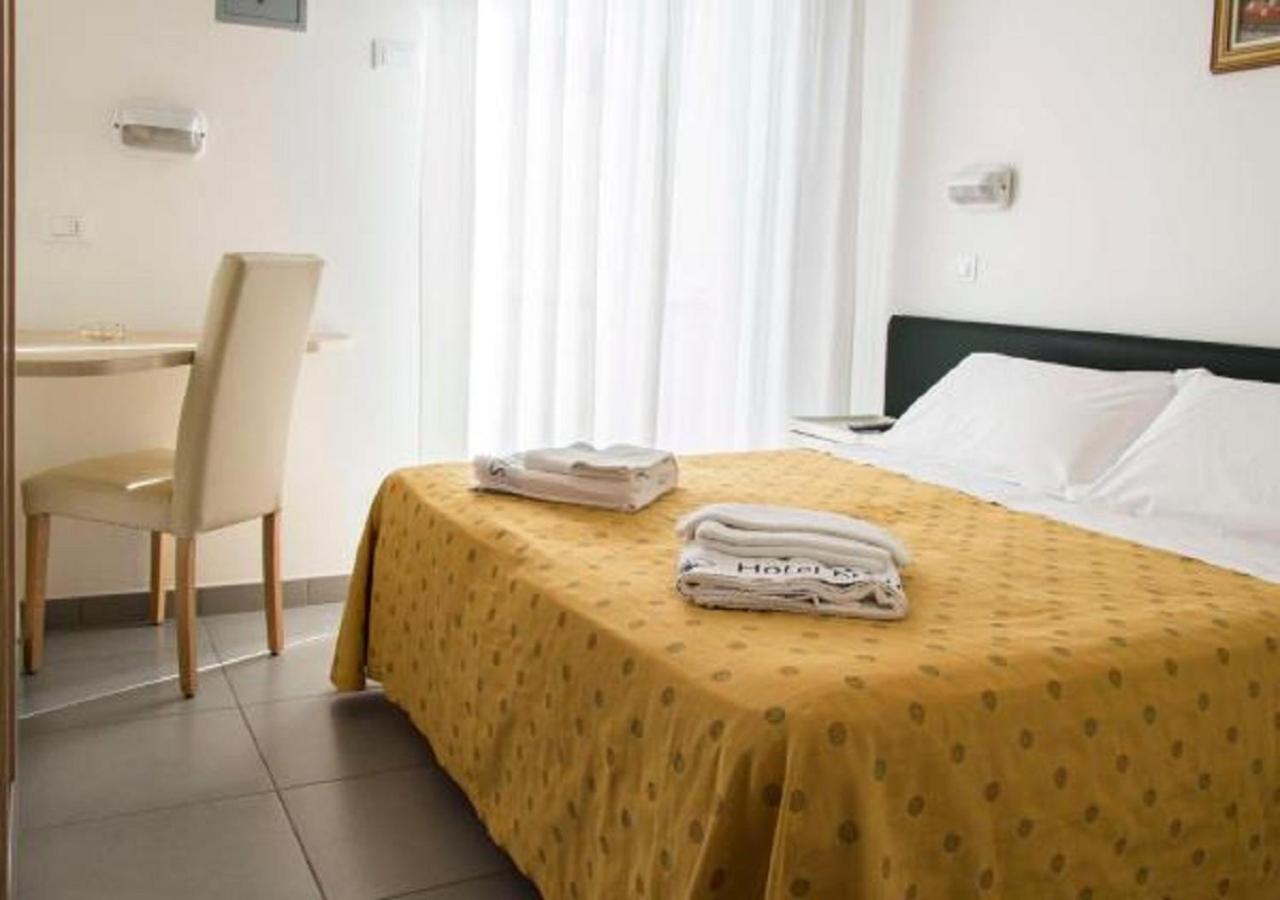Hotel Nautilus Cattolica Værelse billede